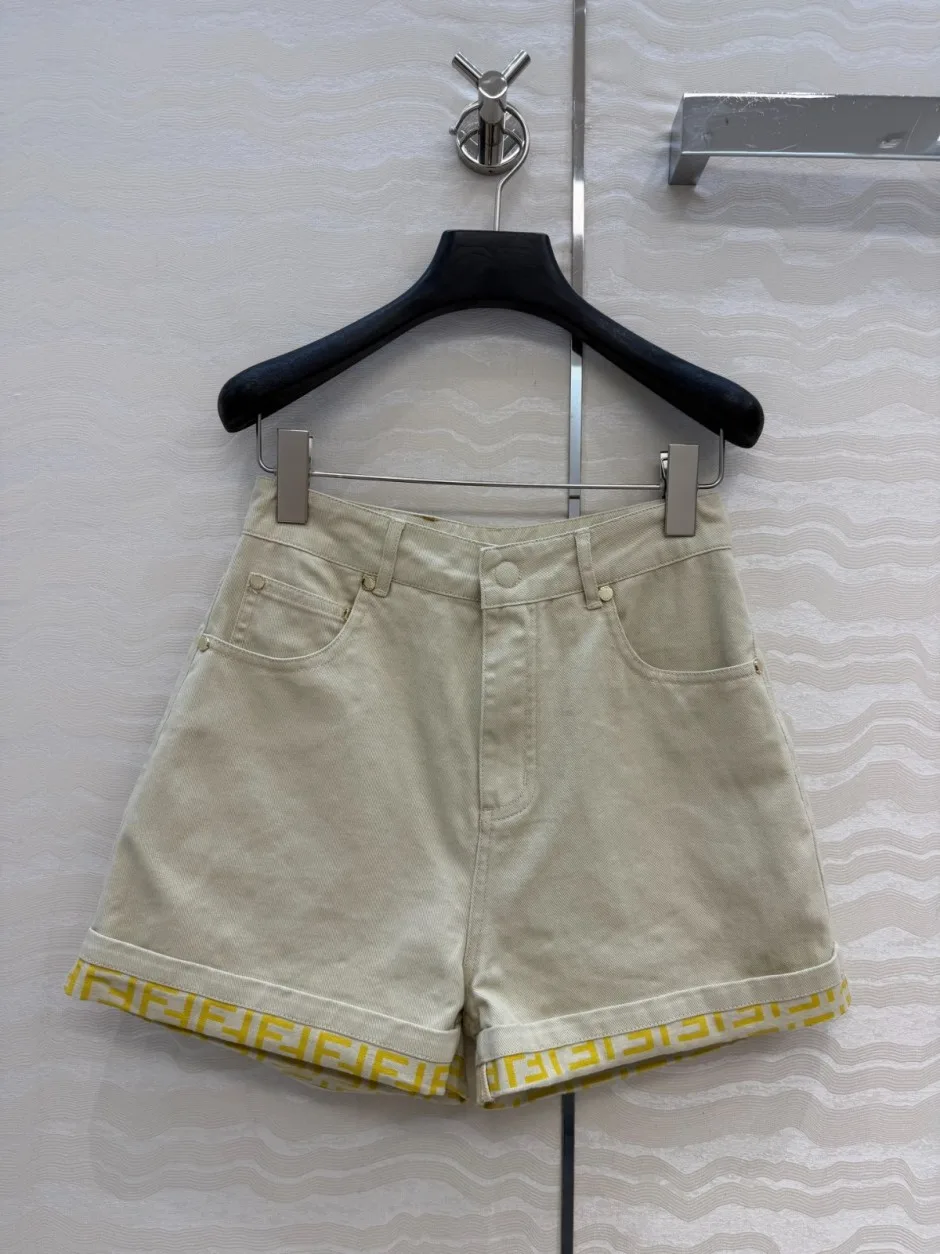 お洒落 デニムショートパンツ フェンディ パンツ コピー ベージュ
