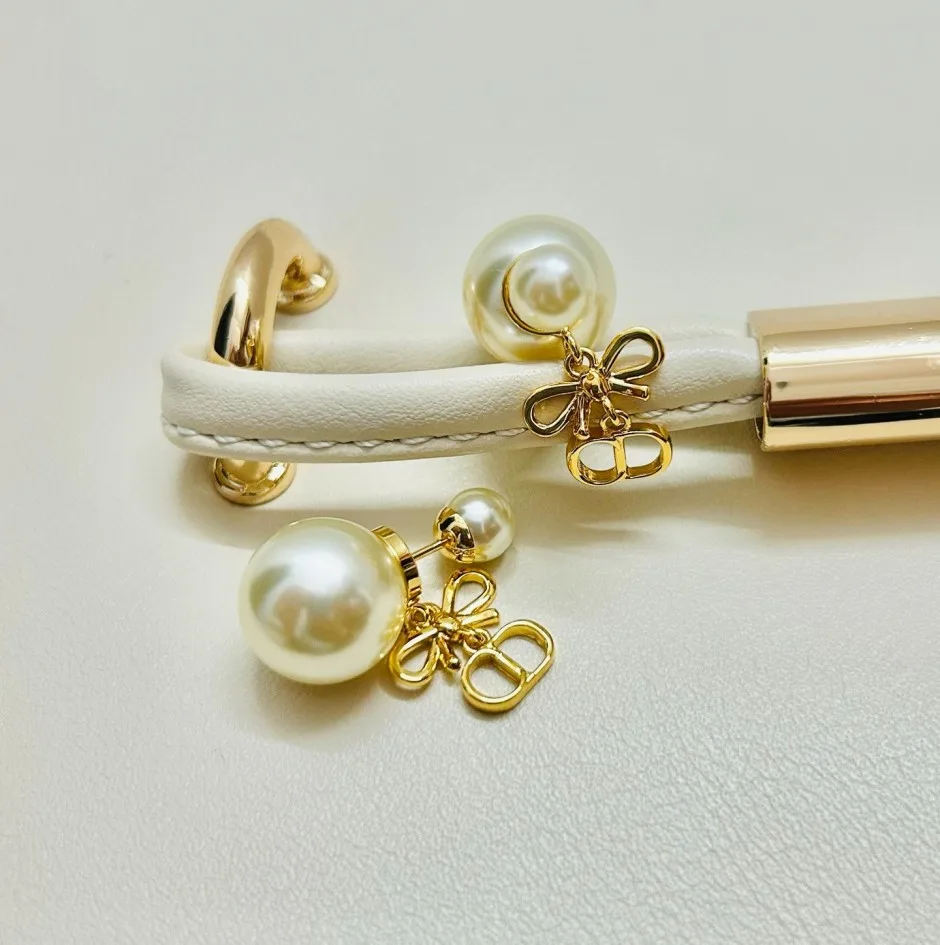 Dior Tribales ピアス メタル & パール クリスチャン・ディオール イヤリング 偽物