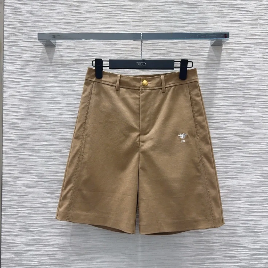 クリスチャン・ディオール パンツ 偽物 シンプル 洗練された ハーフパンツ ベージュ