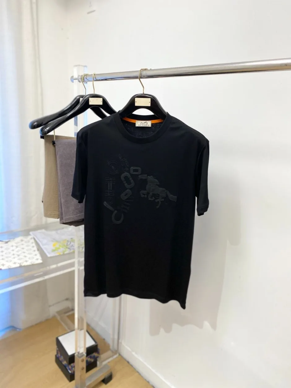 洗練された カジュアル クルーネック 半袖Tシャツ エルメス Tシャツ 偽物 ブラック
