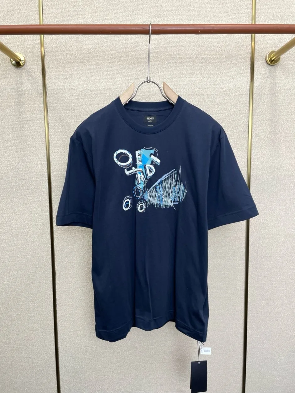 カジュアル おしゃれ フェンディ Tシャツ 偽物 クルーネック 半袖Tシャツ カジュアル おしゃれ フェンディ Tシャツ 偽物 クルーネック 半袖Tシャツ