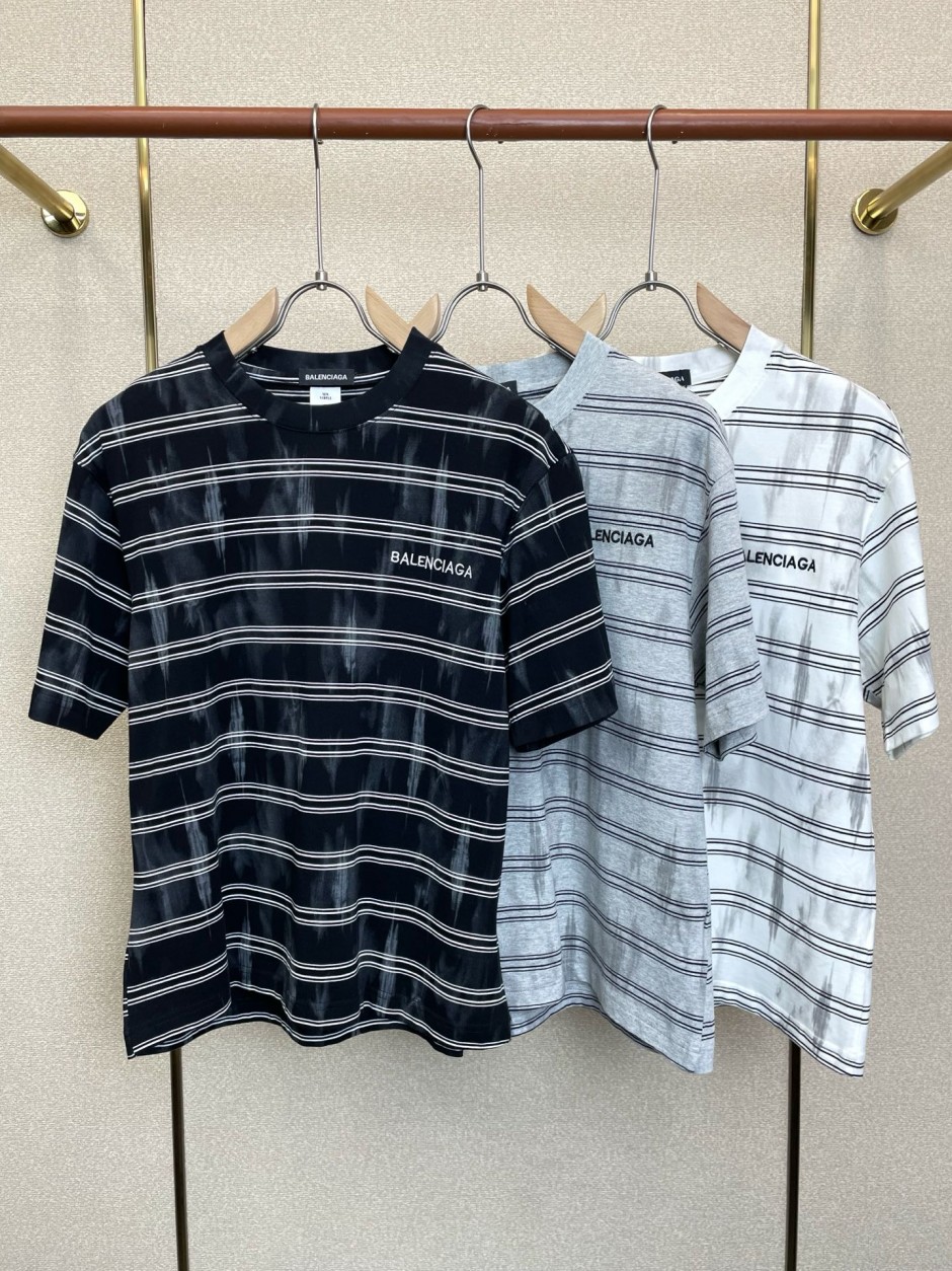 カジュアル ボーダー柄 半袖Tシャツ バレンシアガ Tシャツ 偽物 クルーネック カジュアル ボーダー柄 半袖Tシャツ バレンシアガ Tシャツ 偽物 クルーネック