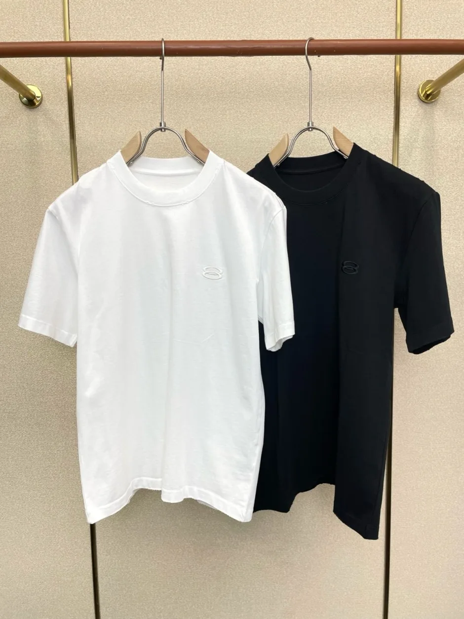 バレンシアガ Tシャツ 偽物 カジュアル ロゴ入り クルーネック 半袖Tシャツ バレンシアガ Tシャツ 偽物 カジュアル ロゴ入り クルーネック 半袖Tシャツ