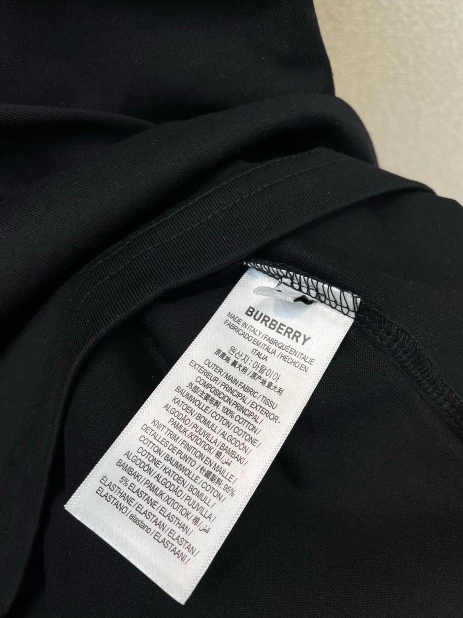 1784532300704300.jpg カジュアル 洗練された クルーネック 半袖Tシャツ バーバリー Tシャツ 偽物 コットン