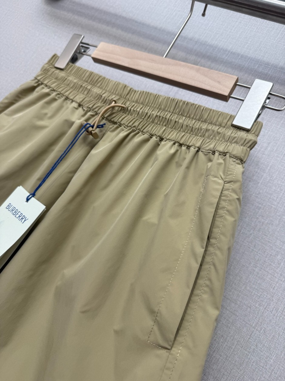 1784547043905807.jpg シンプル 洗練された ショートパンツ バーバリー パンツ 偽物 カーキ