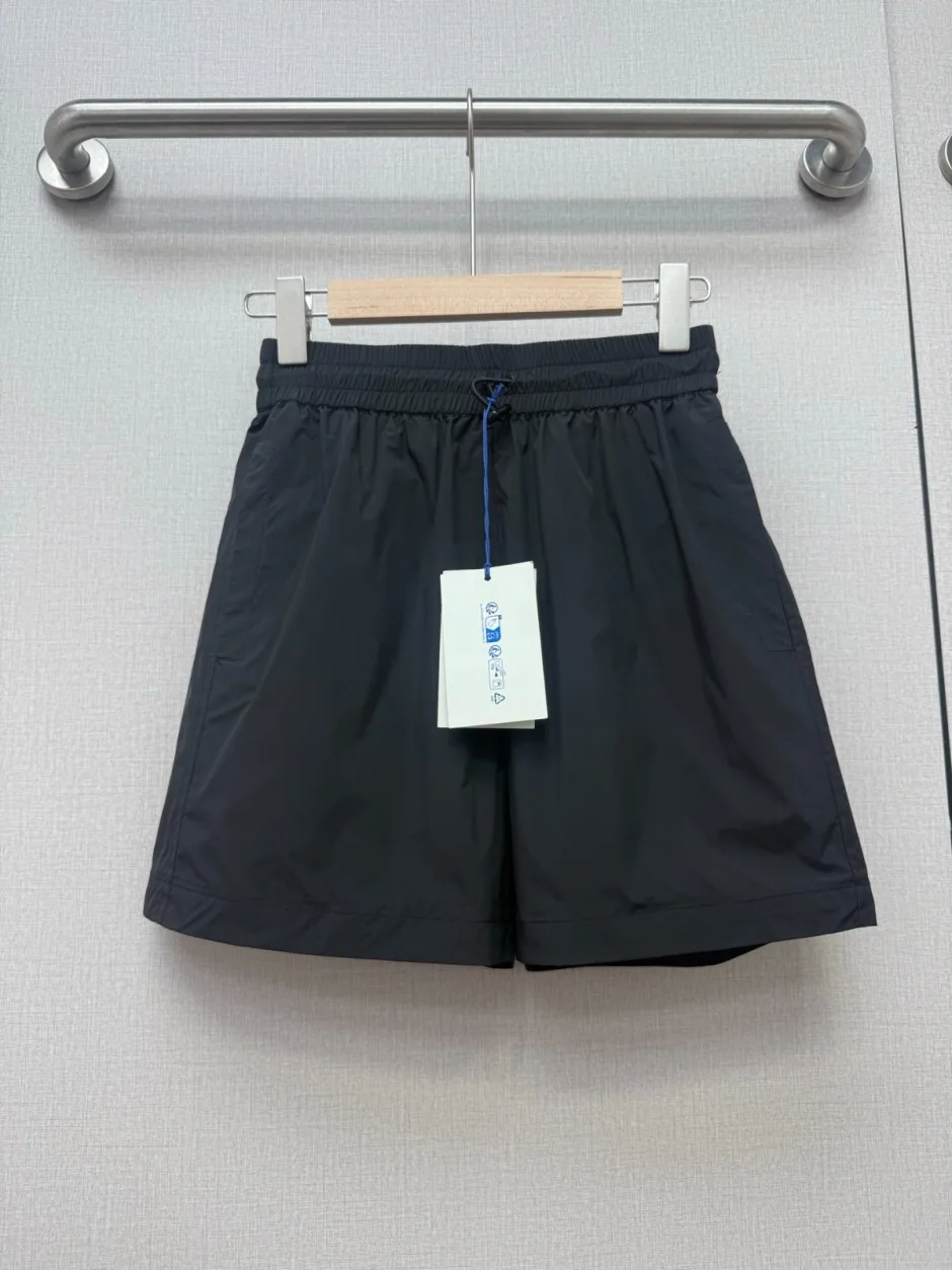 シンプル 洗練された ショートパンツ バーバリー パンツ 偽物 ブラック