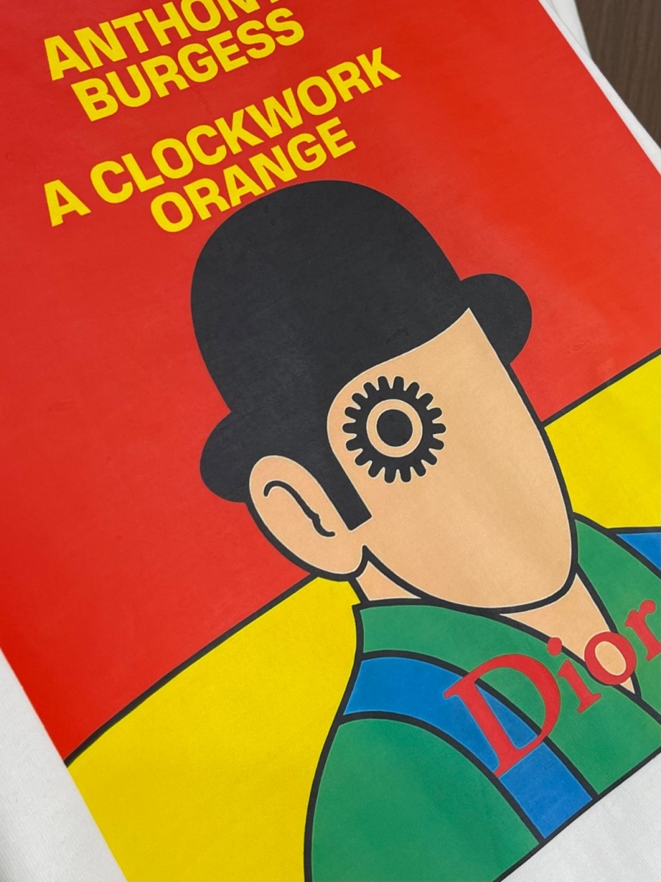 Book Cover プリント 半袖Tシャツ クリスチャン・ディオール Tシャツ コピー ホワイト