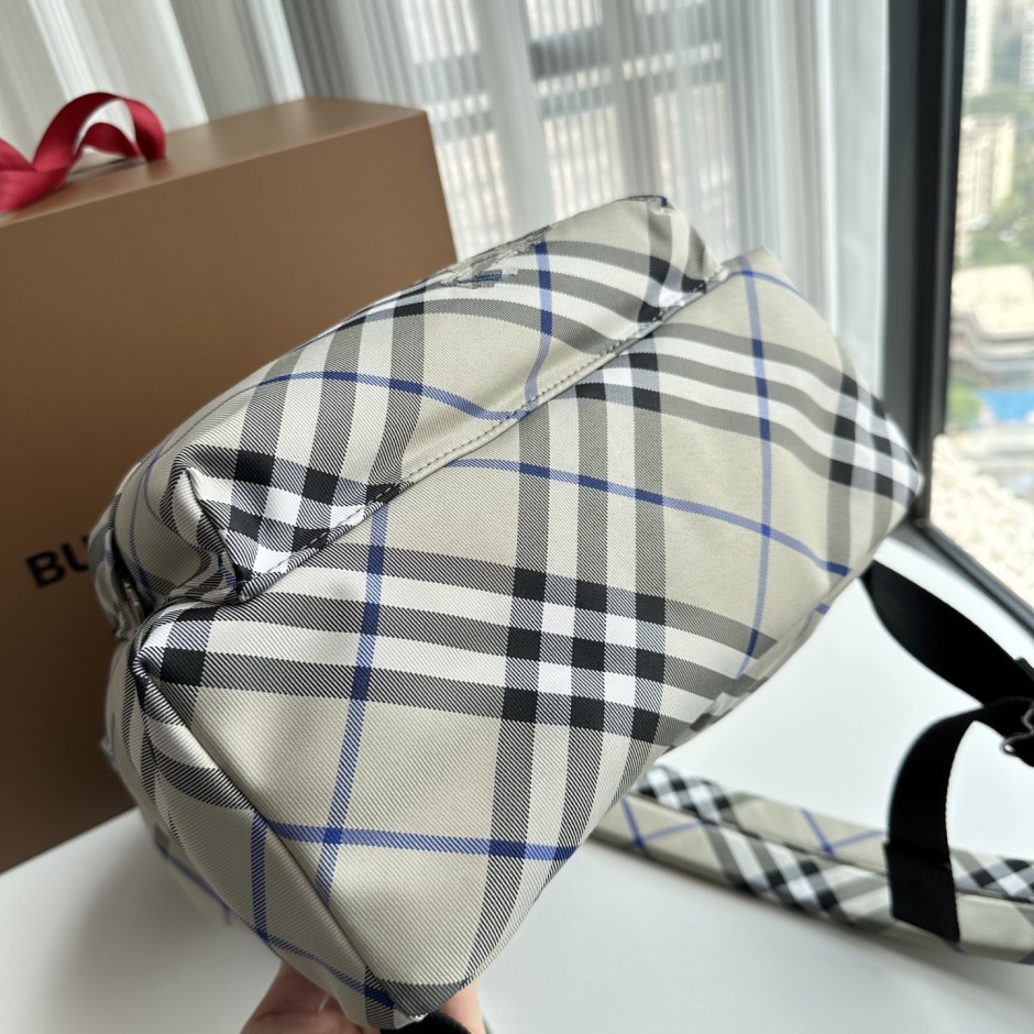 1784860668371148.jpg 洗練された バーバリー チェック バックパック スーパーコピー 人気 リュックサック