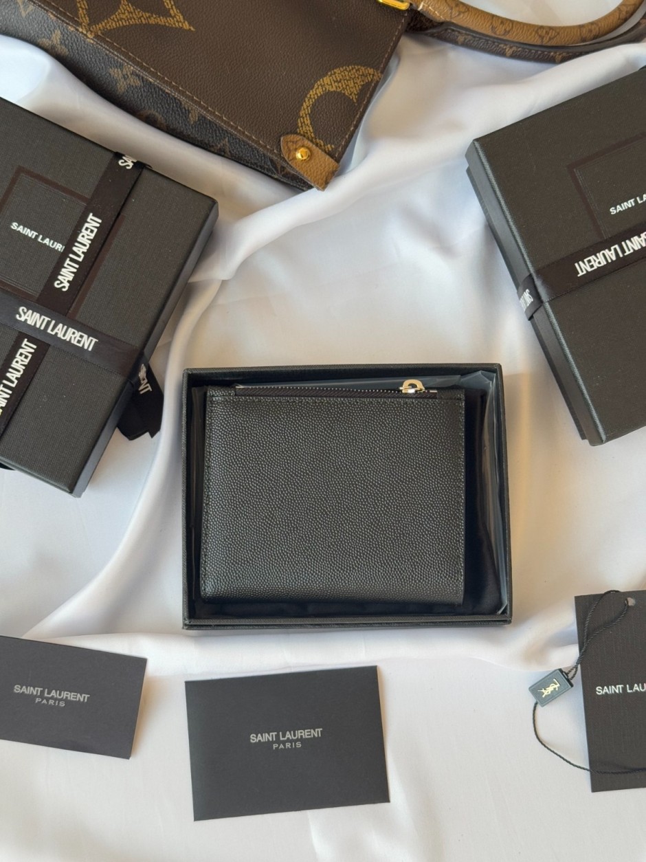 1784881468665536.jpg YSL コンパクトウォレット イヴ・サンローラン 財布 スーパーコピー 小銭入れ ブラック
