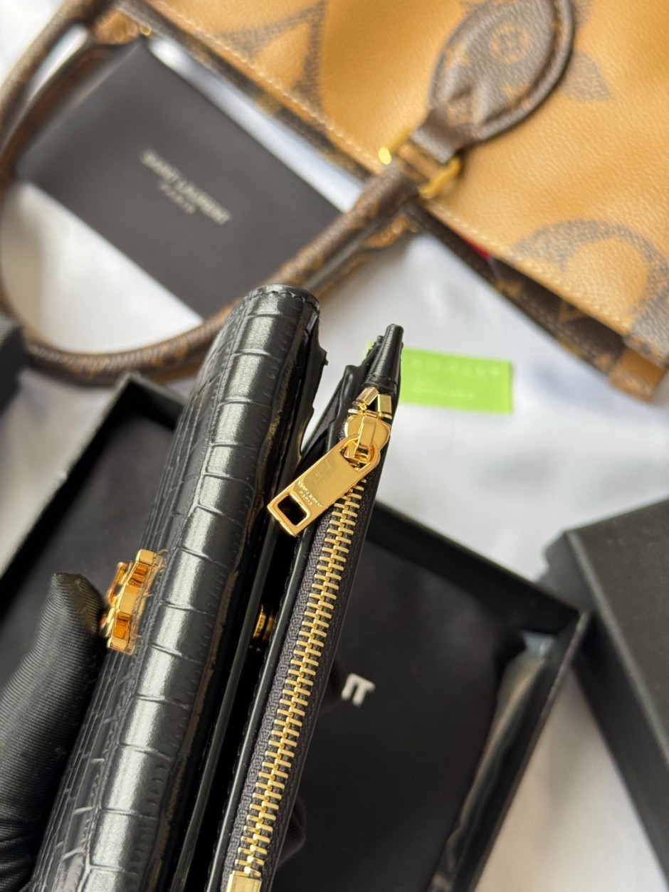 YSL クロコ型押し コンパクトウォレット イヴ・サンローラン 財布 スーパーコピー 小銭入れ