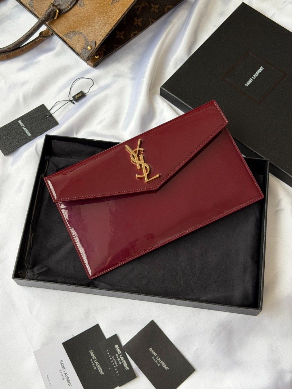 1784886059163920.jpg パテントレザー YSLロゴ クラッチバッグ イヴ・サンローラン バッグ スーパーコピー レッド