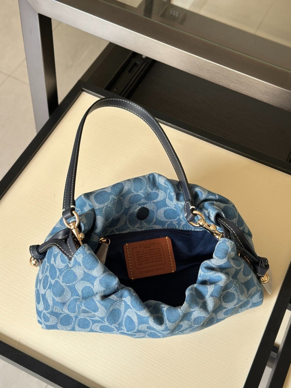 1784889645987224.jpg 可愛い シグネチャーデニム ショルダーバッグ コーチ バッグ スーパーコピー ブルー