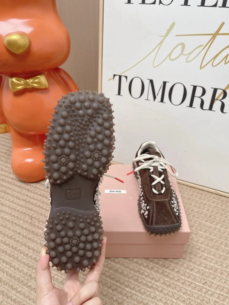 1784947343281973.jpg お洒落 バブル刺繍入り スニーカー ミュウミュウ スーパーコピー ブラウン