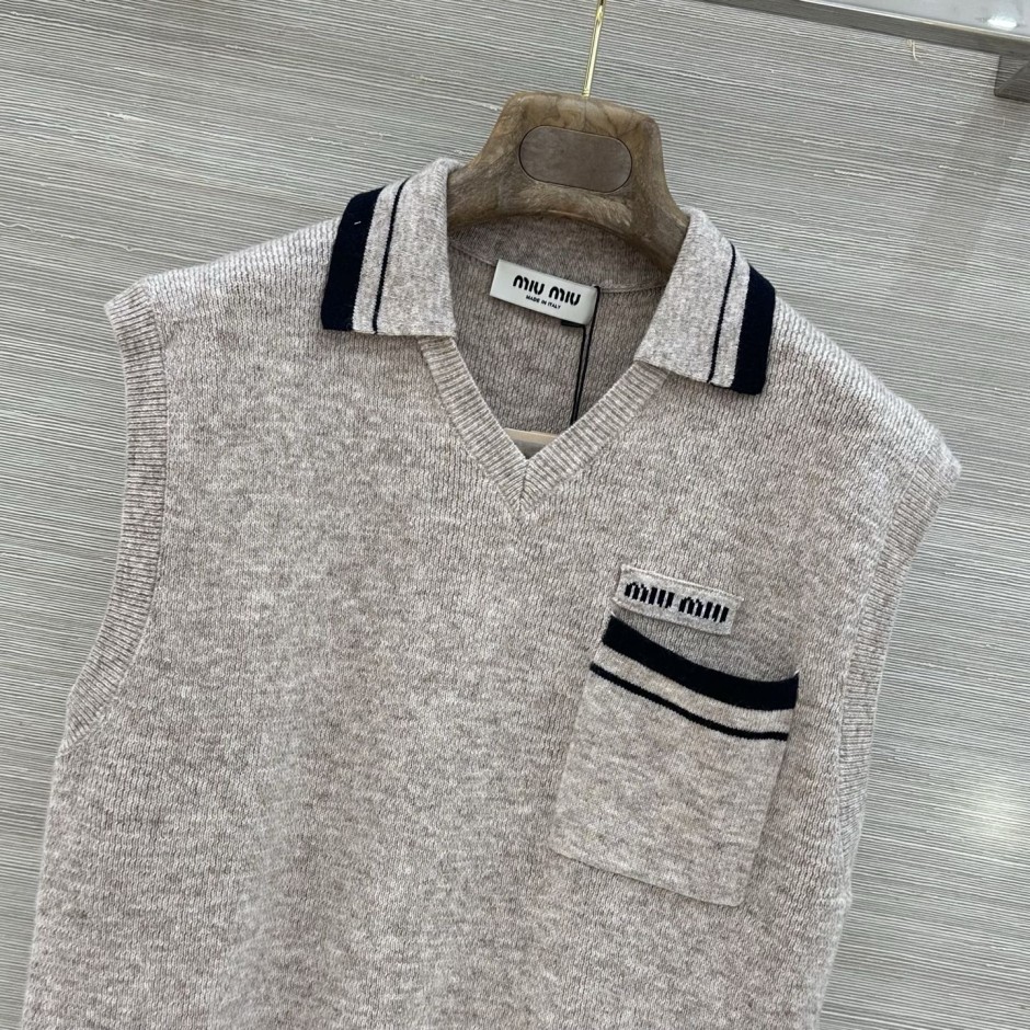 1784968534155509.jpg カジュアル 合わせやすい カシミヤニットベスト ミュウミュウ ニット 偽物