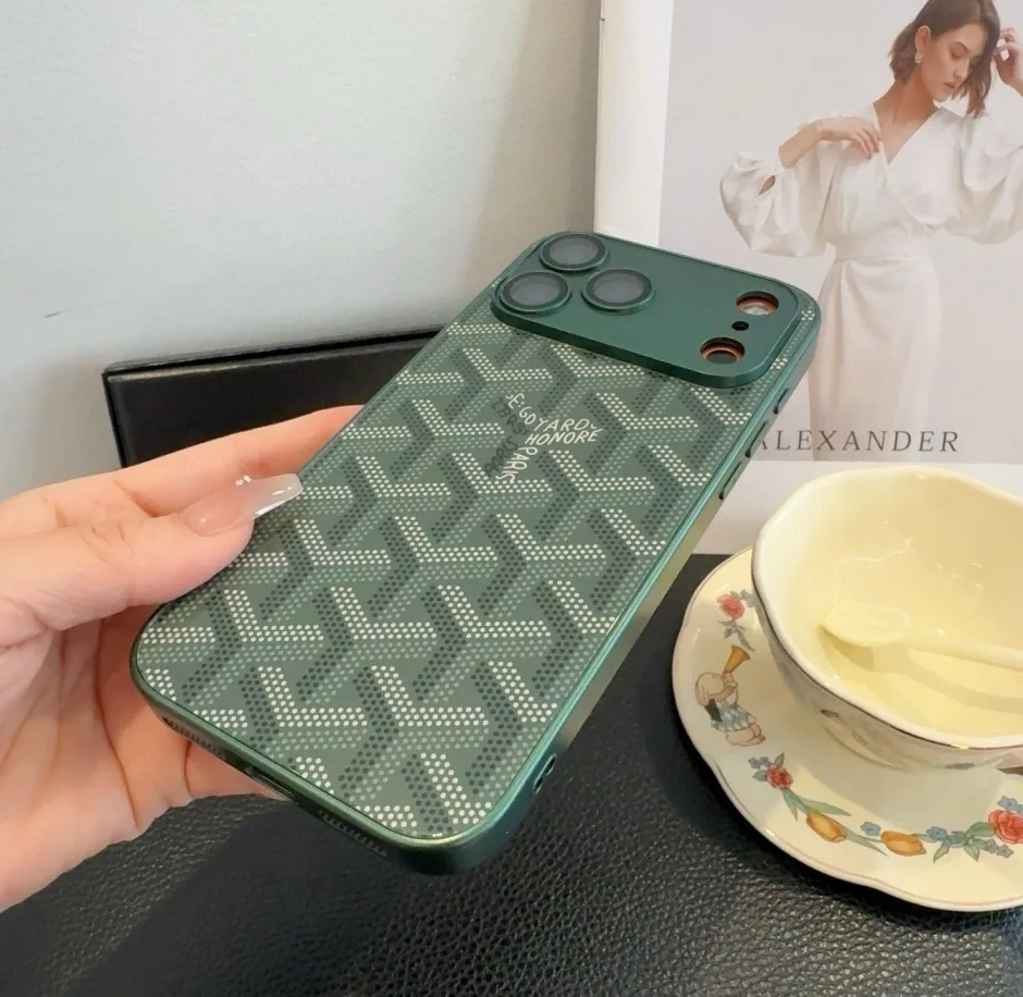 1785233536391205.jpg ゴヤール アイフォンケース 偽物 目を惹く ヘリンボーン柄 iPhoneケース