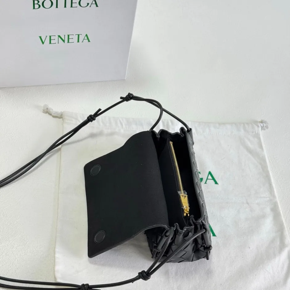 1785294937568073.jpg ボッテガ・ヴェネタ バッグ コピー ノットゥルノ ショルダーバッグ ブラック