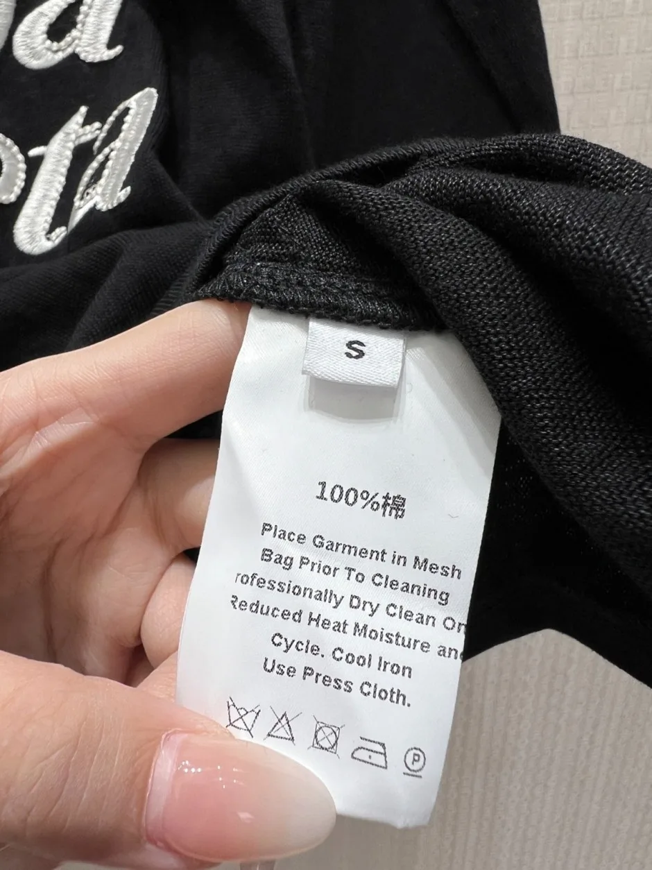 1785298845811514.jpg カジュアル リラックス ロゴ入り 半袖Tシャツ ボッテガ・ヴェネタ Tシャツ コピー ブラック