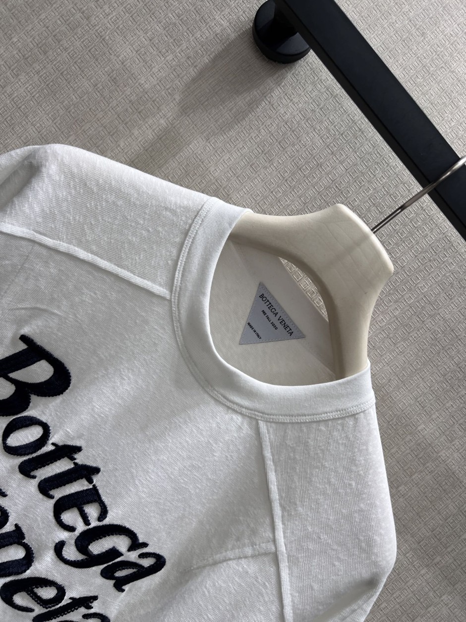 カジュアル リラックス ロゴ入り 半袖Tシャツ ボッテガ・ヴェネタ Tシャツ コピー ホワイト