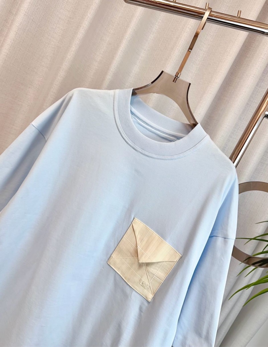ユニセックス ポケット付き 半袖Tシャツ ボッテガ・ヴェネタ Tシャツ コピー ライトブルー