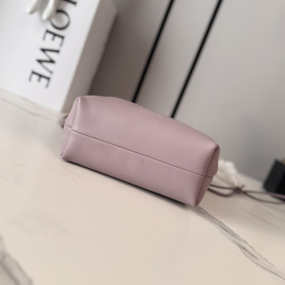 1785324107230028.jpg ぺブル ソフトポーチ ショルダーバッグ ロエベ バッグ スーパーコピー ピンク
