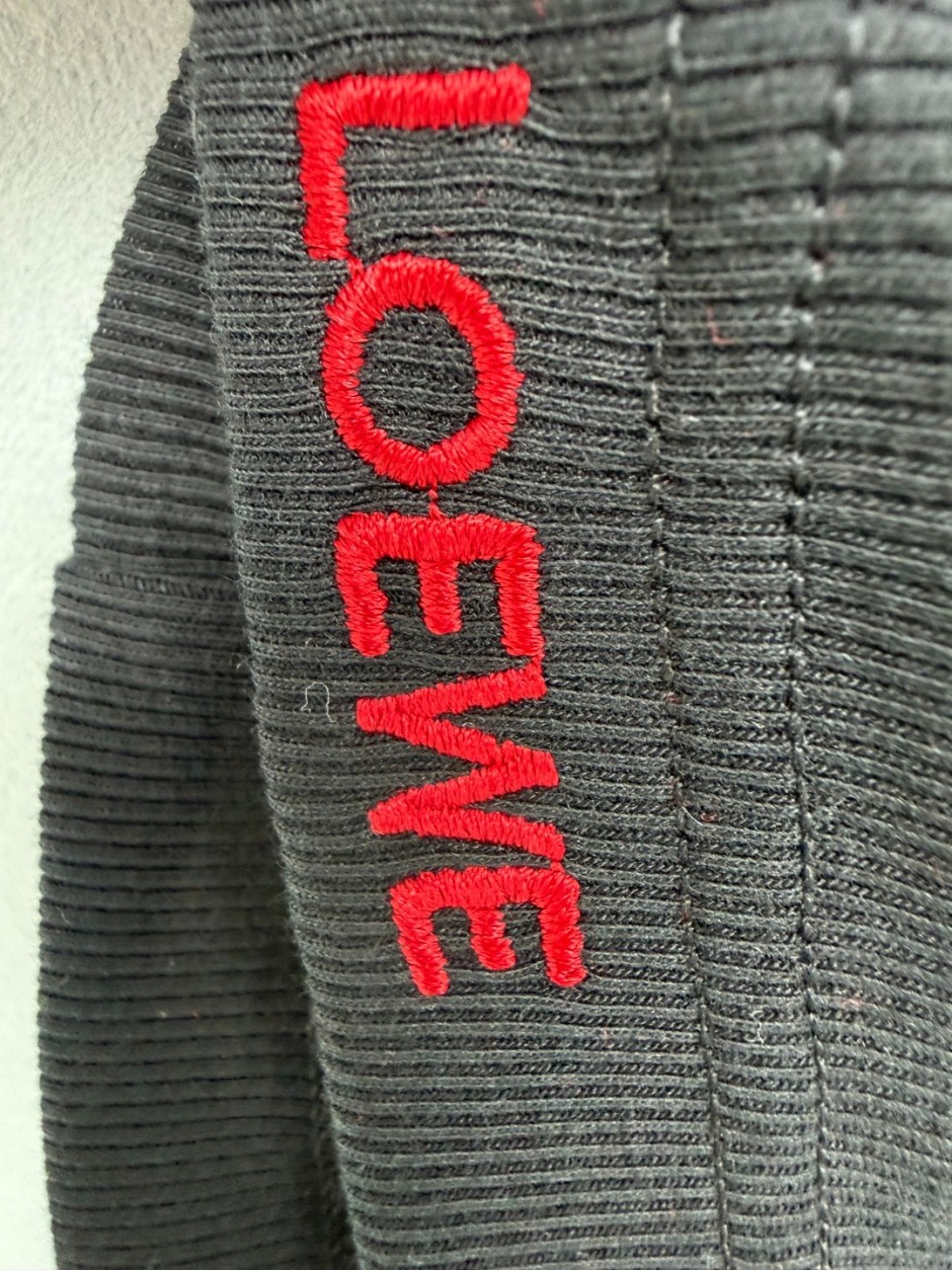 おしゃれ ロゴ刺繍 リブタンクトップ ロエベ コピー 合わせやすい ブラック