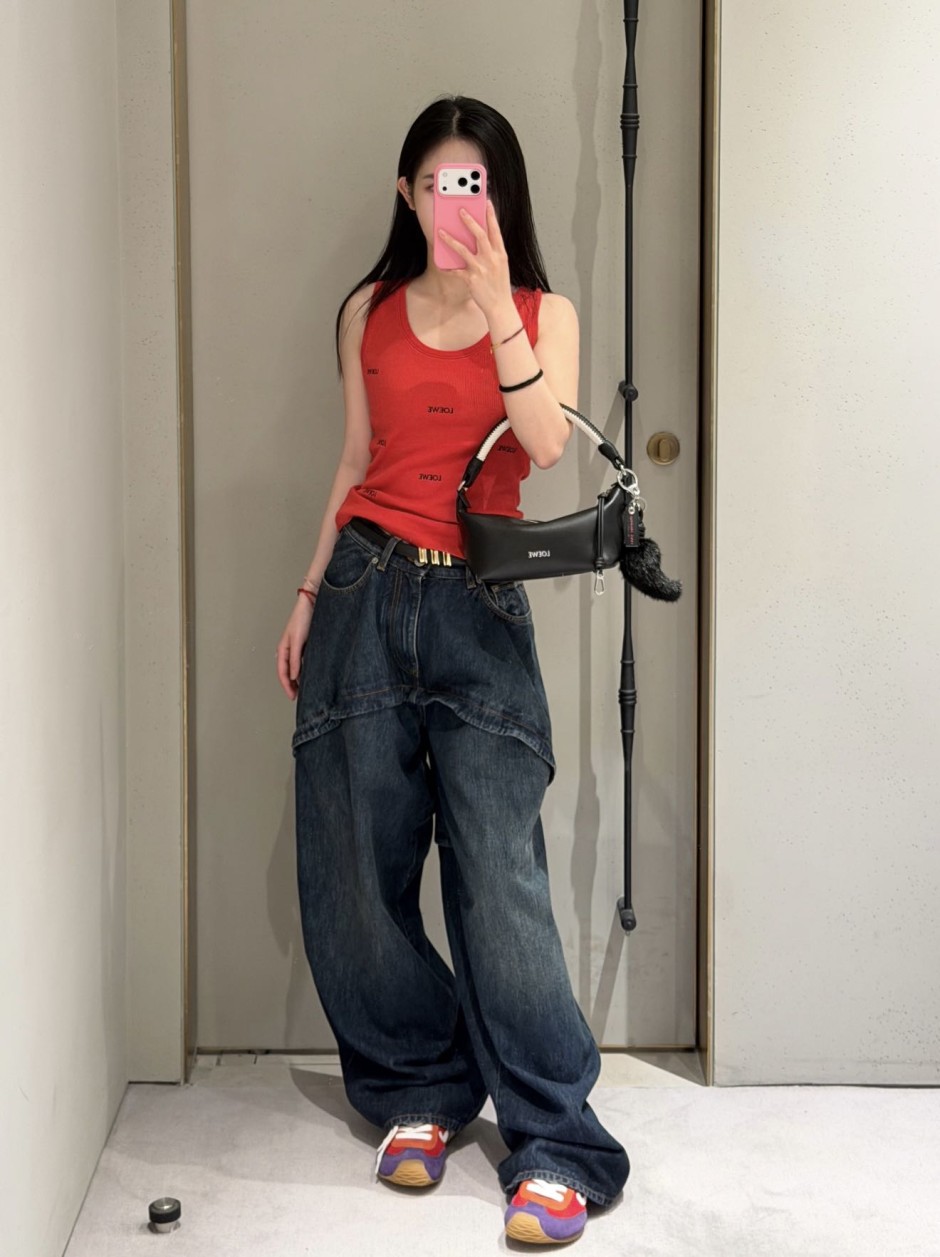 1785406107917246.jpg スタイリッシュ デニムパンツ ロエベ ジーンズ コピー バレルレッグジーンズ