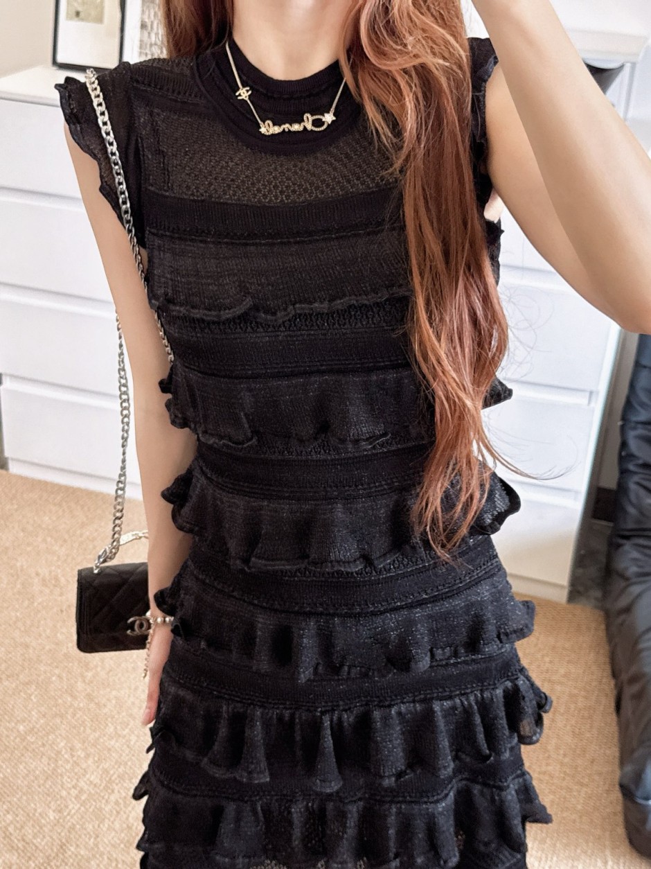 1785551479266909.jpg フリル ニットノースリーブワンピース クロエ ワンピース 偽物 ブラック