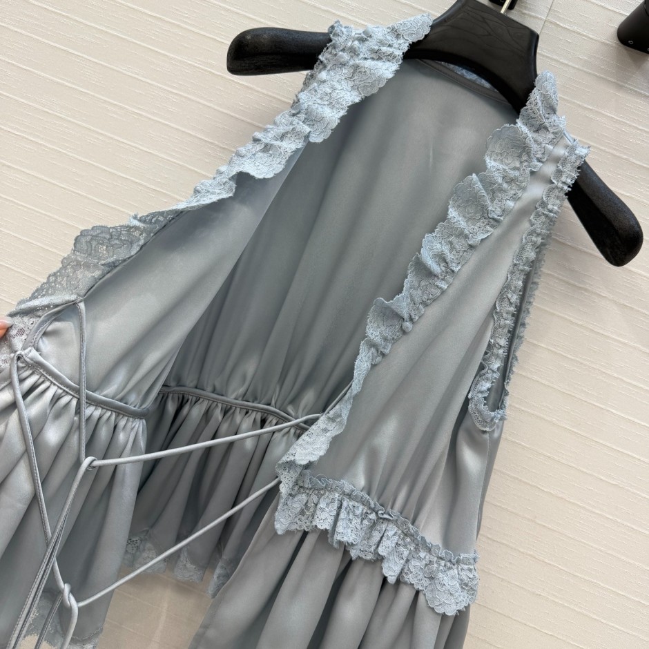 1785555412936540.jpg エレガント Vネックノースリーブトップス クロエ シャツ 偽物 アイスブルー