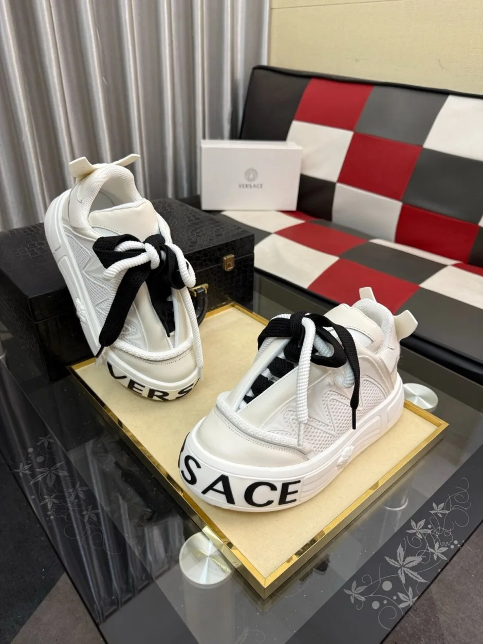 1785558490954481.jpg スタイリッシュ 厚底スニーカー ヴェルサーチ スニーカー コピー 注目される メンズシューズ ホワイト