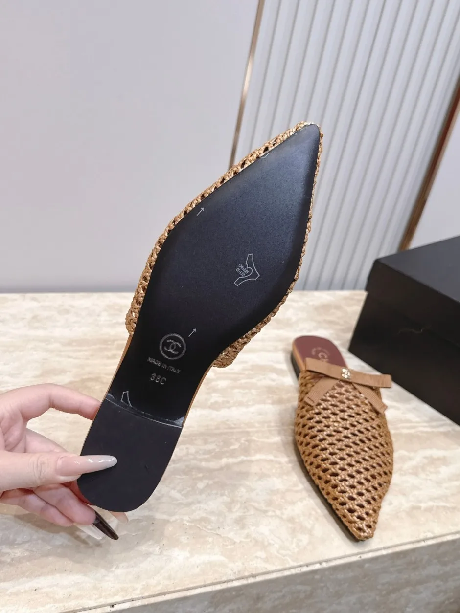 1785641888687862.jpg 爽やか メッシュ ポインテッドトゥ ミュール シャネル サンダル コピー ベージュ