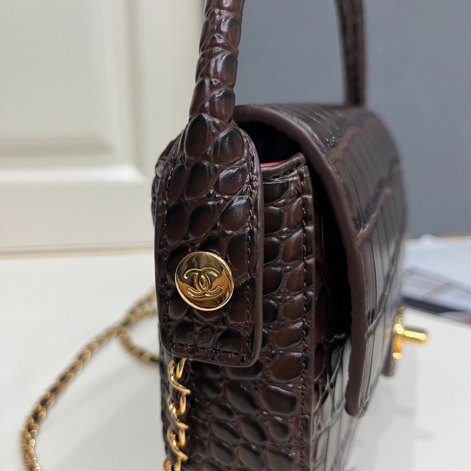 1785660238646644.jpg 洗練された クロコ型押し ココマーク ショルダーバッグ シャネル バッグ コピー ダークブラウン