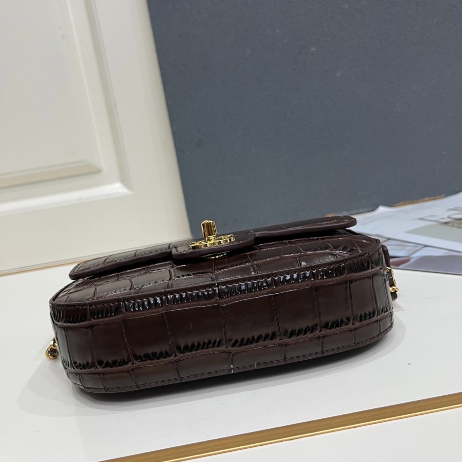 1785660240273319.jpg 洗練された クロコ型押し ココマーク ショルダーバッグ シャネル バッグ コピー ダークブラウン