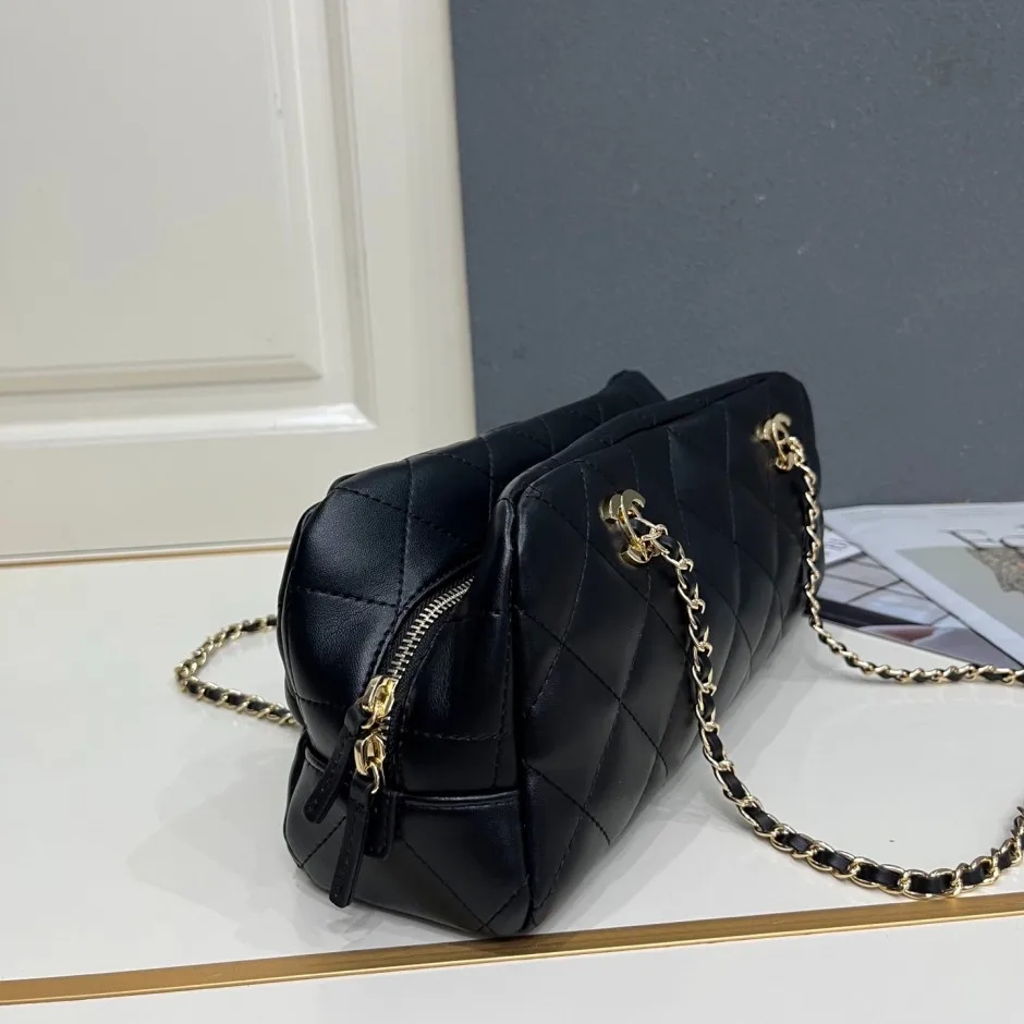1785728622527119.jpg シャネル バッグ コピー 洗練された レザー ショルダーバッグ ブラック