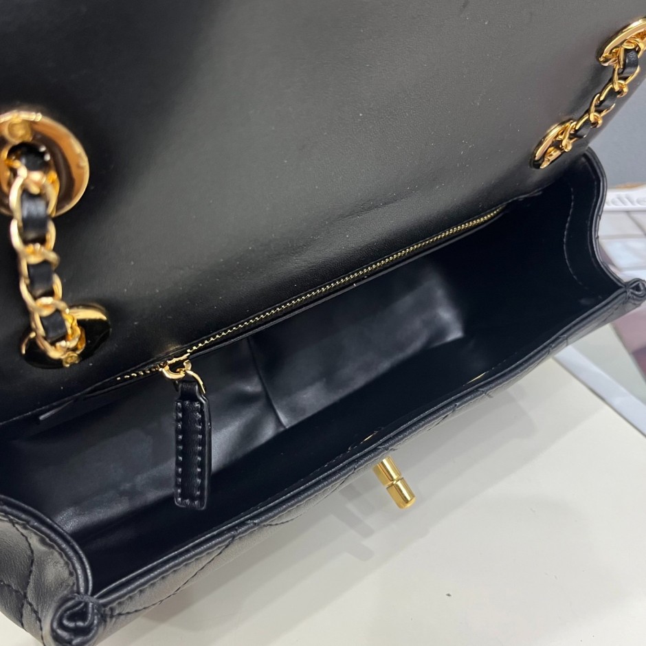 1785755676632797.jpg シャネル バッグ コピー キルティング レザー ショルダーバッグ ブラック