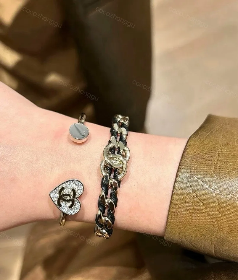 1785832766996887.jpg 通年活躍♡洗練された バングル シャネル ブレスレット 偽物 異素材 合わせやすい