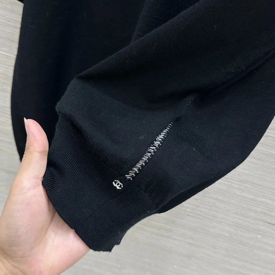 1785838660156278.jpg シンプル 洗練された クルーネック 半袖ニット シャネル ニット コピー ブラック
