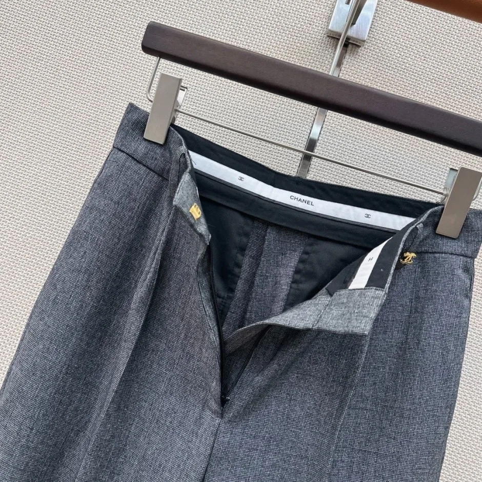 1785896830973306.jpg 洗練された エレガント シャネル スラックス 偽物 センタープレス 合わせやすい