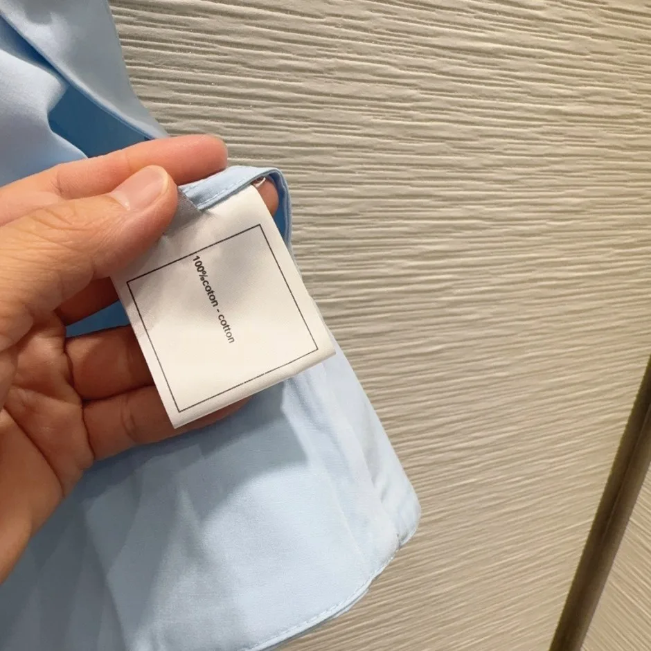 1785899629553014.jpg 洗練された エレガント シャネル シャツ 偽物 コットンノースリーブシャツ ライトブルー