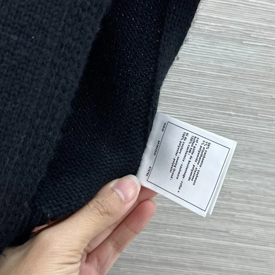 1785908906167477.jpg ココマークボタン ニットベスト シャネル ニット 偽物 カシミヤ混 ブラック