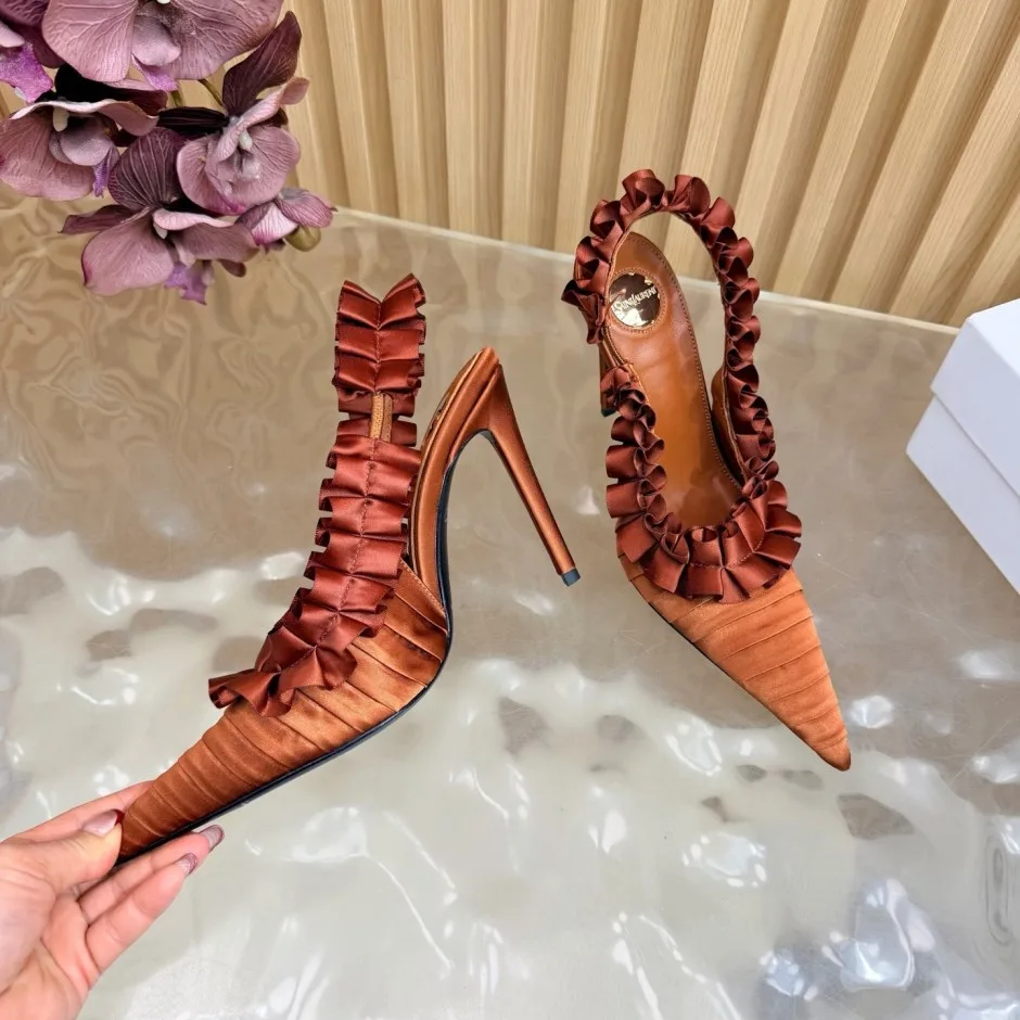 1785934618226415.jpg イヴ・サンローラン パンプス 偽物 フリル ポインテッドトゥ スリングバックパンプス ブラウン