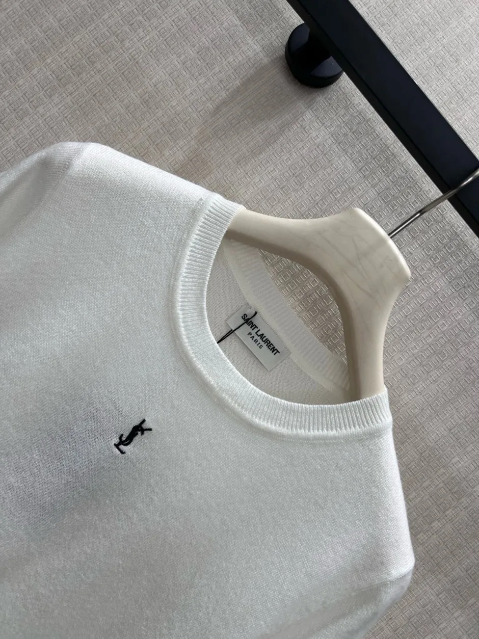 シンプル イヴ・サンローラン ニット コピー YSLロゴ刺繍 半袖ニット ホワイト