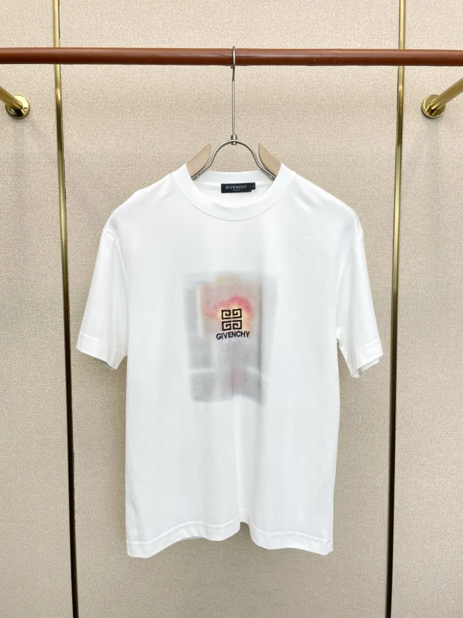 1785990495499129.jpg カジュアル おしゃれ ロゴ刺繍 ジバンシィ Tシャツ 偽物 クルーネック 半袖Tシャツ