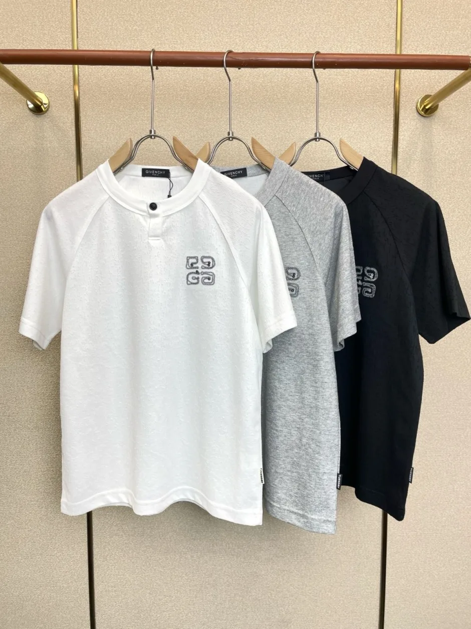1785991352213509.jpg カジュアル ジバンシィ Tシャツ 偽物 ロゴ ヘンリーネックTシャツ