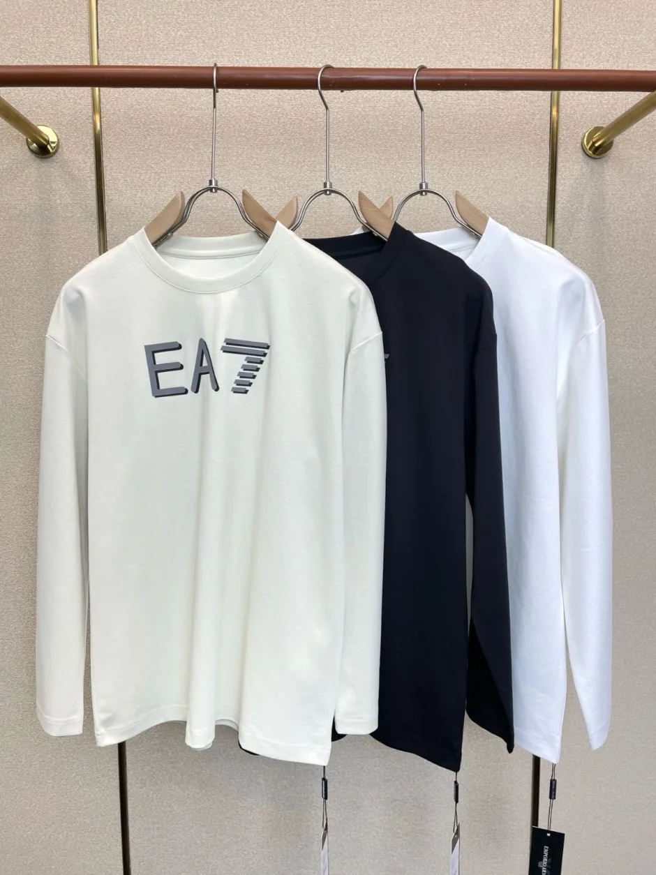 1786013592708603.jpg ベーシック ロゴ入り クルーネック アルマーニ Tシャツ コピー 長袖Tシャツ