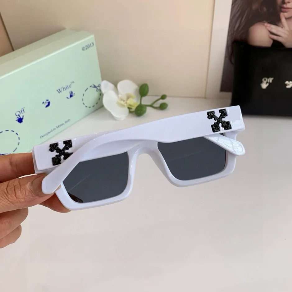 1786076426826780.jpg スタイリッシュ アローロゴ オフホワイト サングラス 偽物 合わせやすい アイウェア