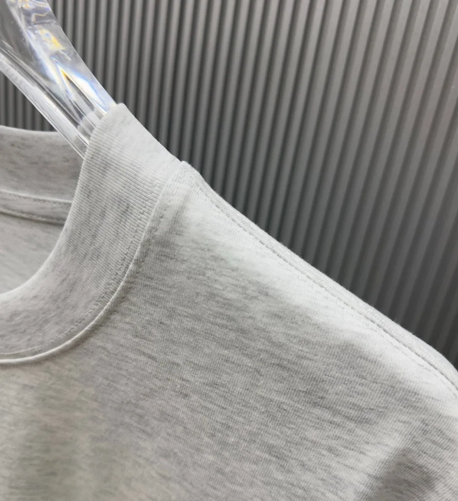 1786086264351649.jpg ユニセックス カジュアル オフホワイト Tシャツ 偽物 コットン クルーネック 半袖Tシャツ ライトグレー