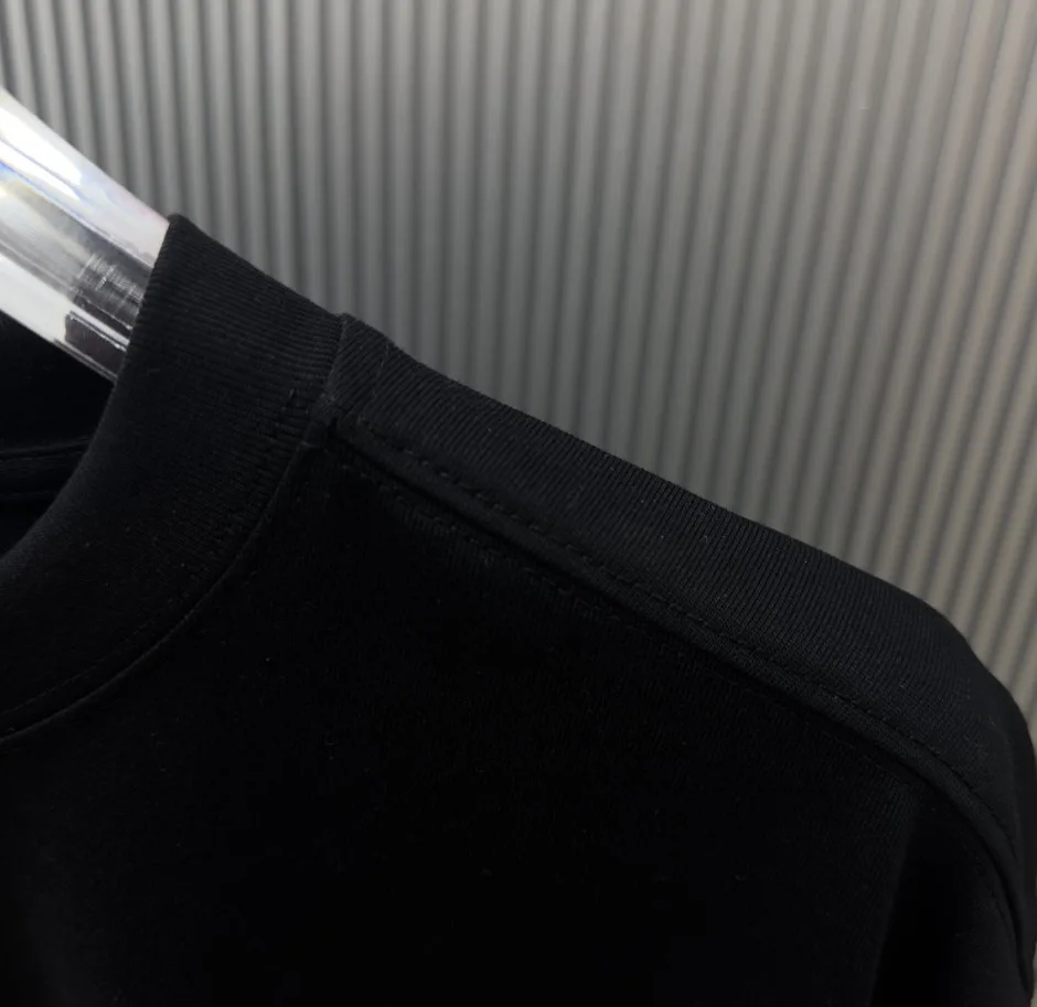 1786088695746710.jpg ユニセックス ロゴプリント オフホワイト Tシャツ 偽物 コットン 半袖Tシャツ ブラック