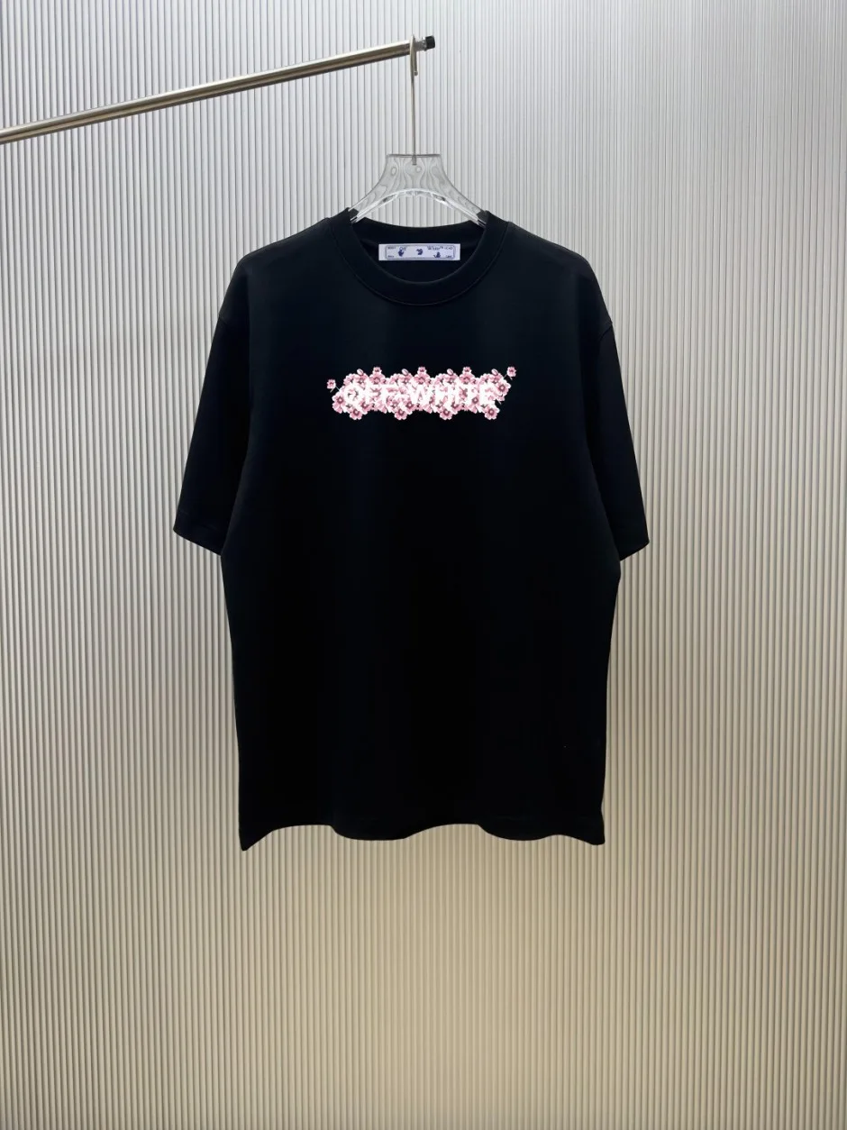 フラワーモチーフグラフィック クルーネック半袖Tシャツ オフホワイト Tシャツ 偽物 ブラック