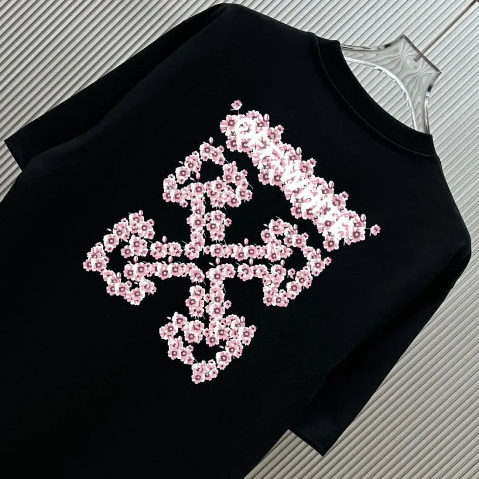 フラワーモチーフグラフィック クルーネック半袖Tシャツ オフホワイト Tシャツ 偽物 ブラック