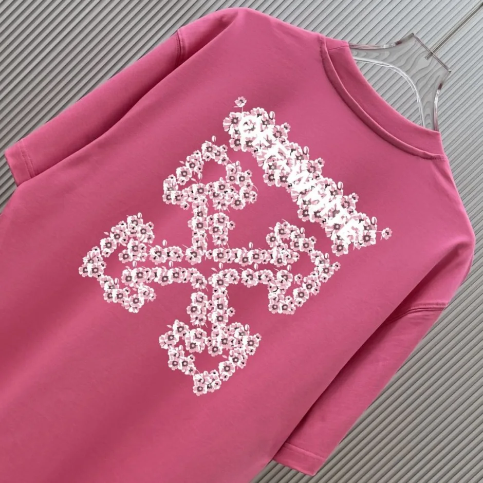 1786092879545316.jpg オフホワイト Tシャツ 偽物 フラワーモチーフグラフィック クルーネック半袖Tシャツ ピンク